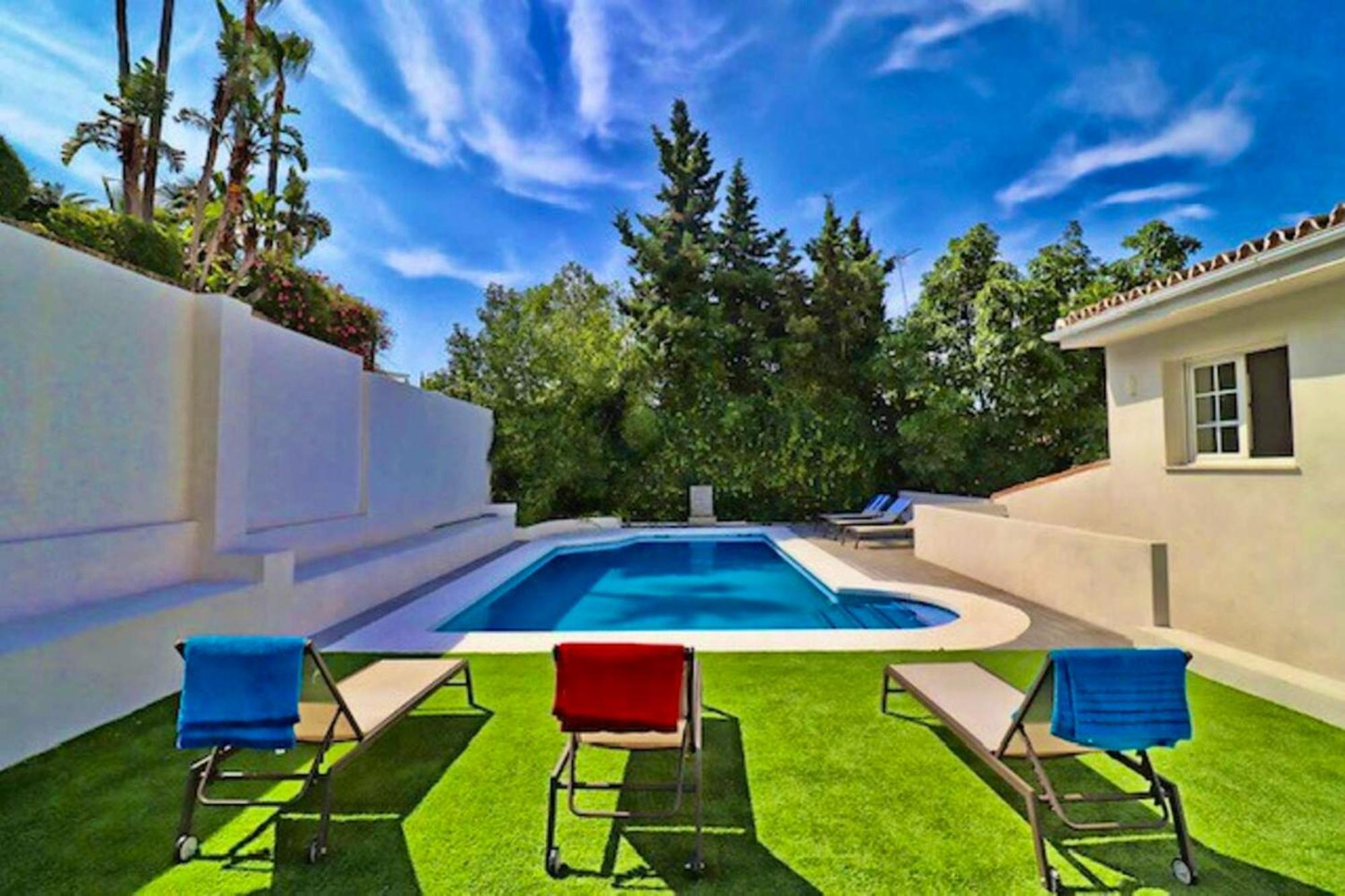 Welcoming Chalet In With Pool And Air Conditioning * Марбелья